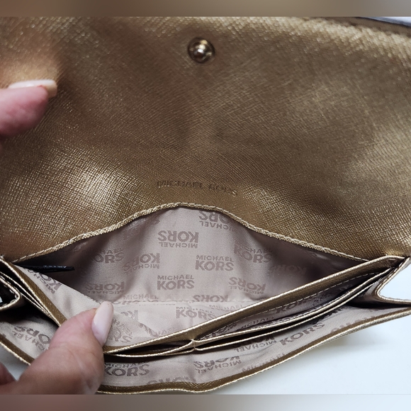 MICHAEL KORS Metallic Gold Saffiano Leather Wallet EUC - Picture 8 of 13